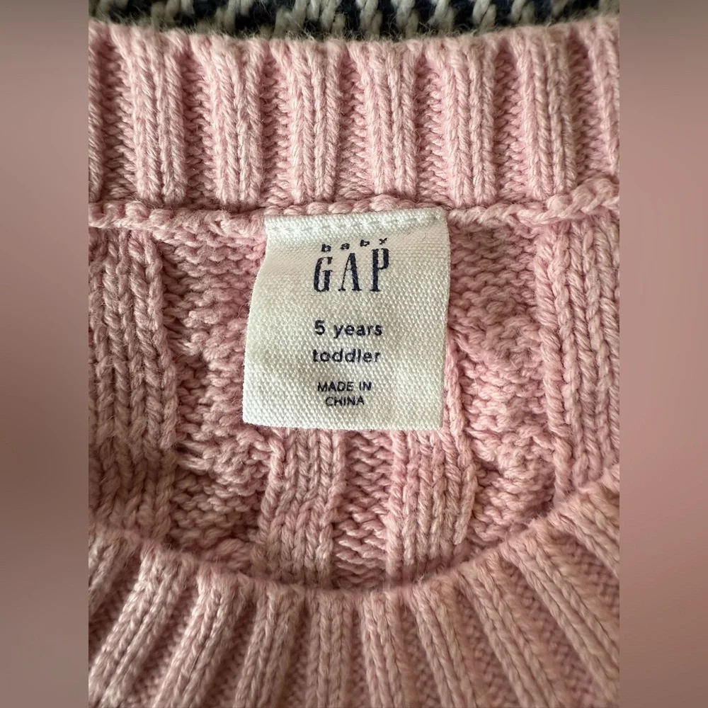 Baby GAP Cable Knit Sweater – Pink – Size 5T
